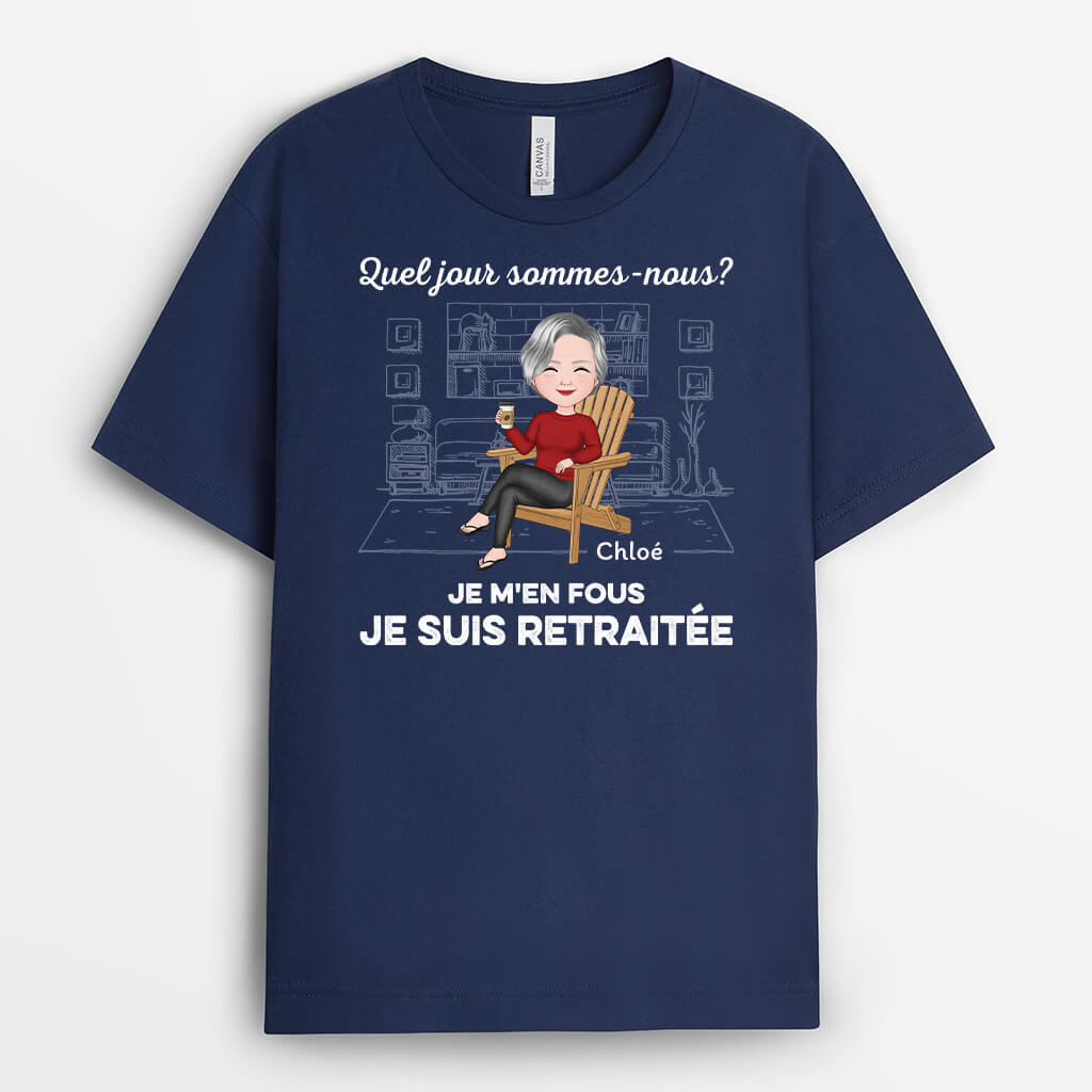 QUEL JOUR SOMMES-NOUS JE M'EN FOUS VERSION SOMBRE - CADEAU PERSONNALISÉ | T-SHIRT POUR RETRAITE