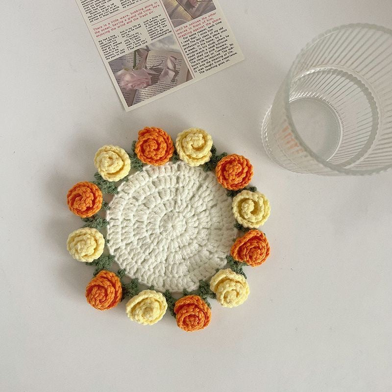 🌹 Cupcake en Coton Tissé avec Bouquet de Roses – Idée Cadeau Créative et Décorative