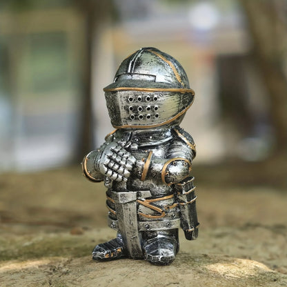 Statuette en Résine d'un Garde-Chasse Miniature Nordique et Médiévale – Décoration de Salon de Style Classique – Ouvrage d'Art pour la Décoration Intérieure, le Bureau, le Bar ou les Ornements sur le Bureau