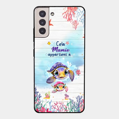 Cette Mamie appartient à  - Coque de téléphone personnalisée avec des adorables tortues de mer