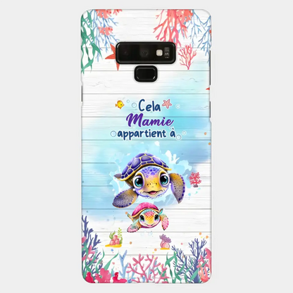 Cette Mamie appartient à  - Coque de téléphone personnalisée avec des adorables tortues de mer