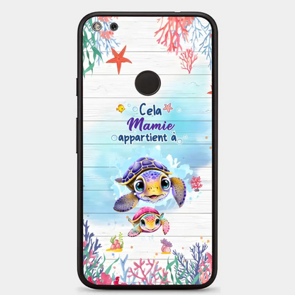 Cette Mamie appartient à  - Coque de téléphone personnalisée avec des adorables tortues de mer