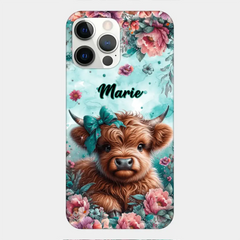 Coque de téléphone personnalisée avec un bébé vache Highland