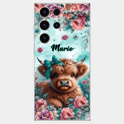 Coque de téléphone personnalisée avec un bébé vache Highland