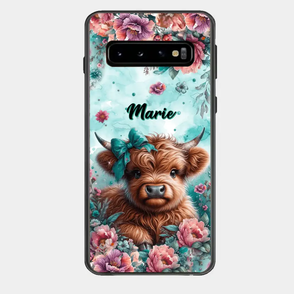 Coque de téléphone personnalisée avec un bébé vache Highland