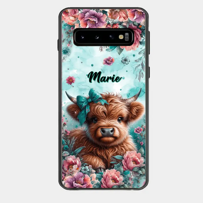 Coque de téléphone personnalisée avec un bébé vache Highland