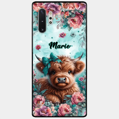 Coque de téléphone personnalisée avec un bébé vache Highland