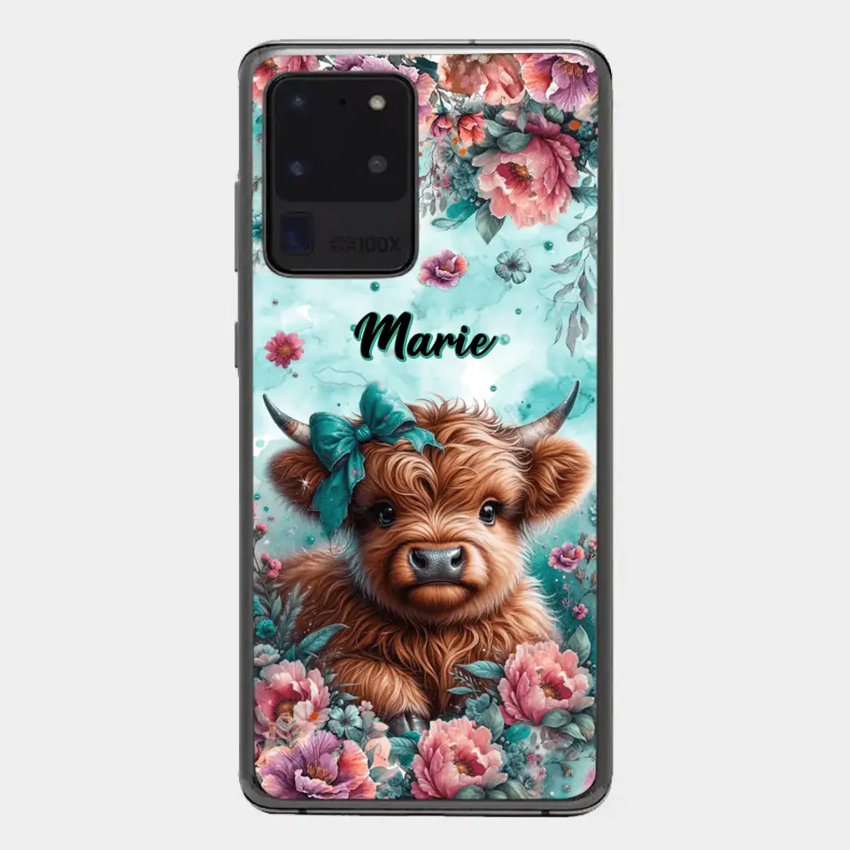 Coque de téléphone personnalisée avec un bébé vache Highland