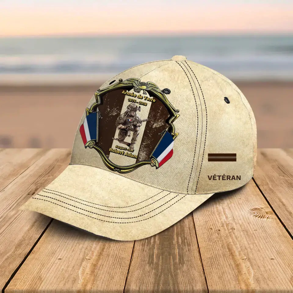 Casquette personnalisée pour vétéran de l'armée française avec nom, grade et durée de service imprimés en 3D