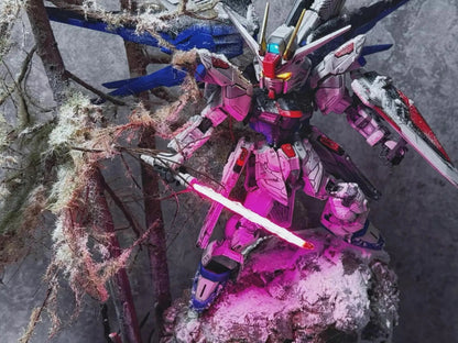 Customized MGSD Strike Freedom Gundam scene decorative ornaments