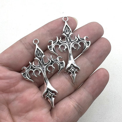 Bracelet à pendentif en acier inoxydable "Ailes d'anges rétro" – Style européen chic et élégant pour hommes et femmes