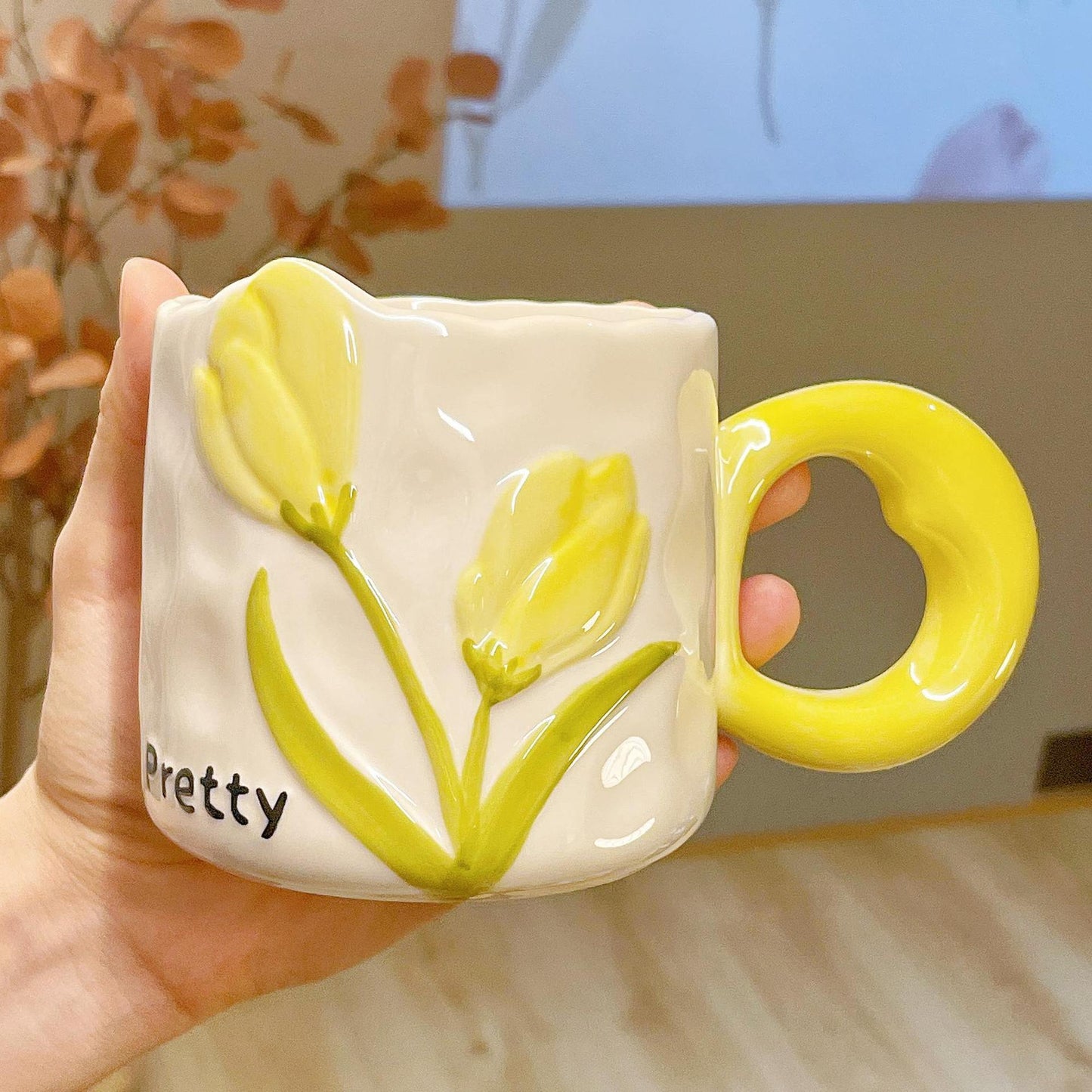 Mug en Céramique avec Motif de Tulipe en Relief – Cadeau Élégant pour Filles, Amis et Parents