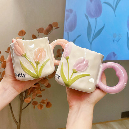 Mug en Céramique avec Motif de Tulipe en Relief – Cadeau Élégant pour Filles, Amis et Parents