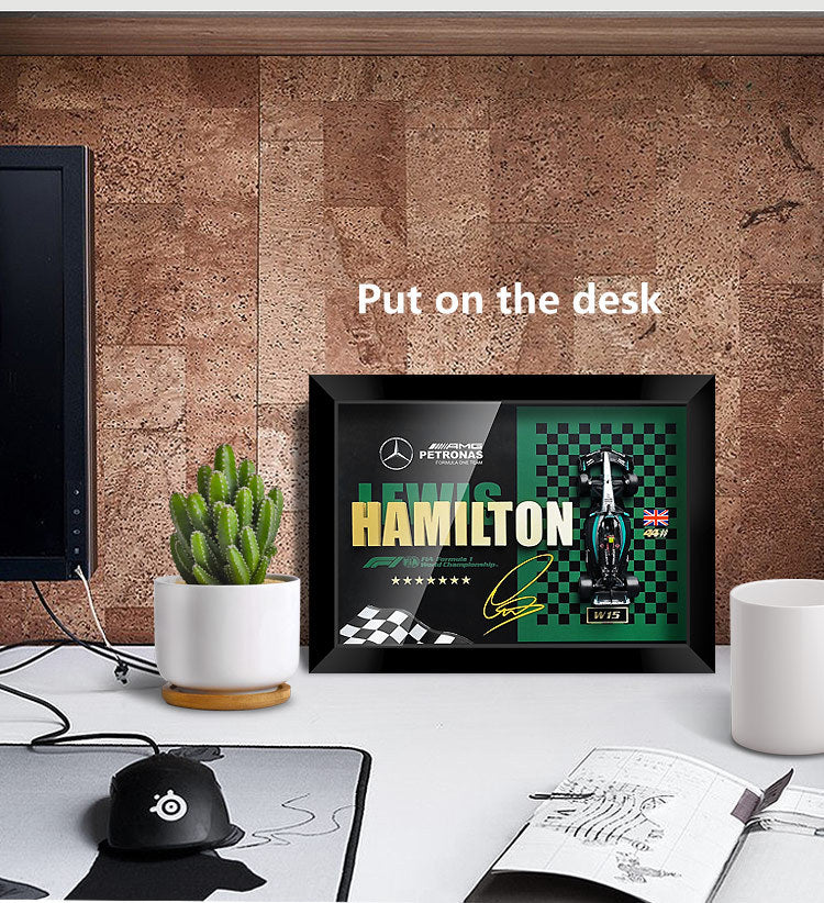 🏎️F1 W15 Car Model with Frame