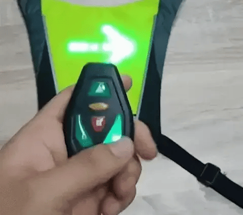 🚴‍♂️ Le Gilet LED qui Protège Votre Vie sur la Route ! 🔥