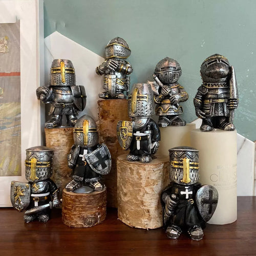 Statuette en Résine d'un Garde-Chasse Miniature Nordique et Médiévale – Décoration de Salon de Style Classique – Ouvrage d'Art pour la Décoration Intérieure, le Bureau, le Bar ou les Ornements sur le Bureau