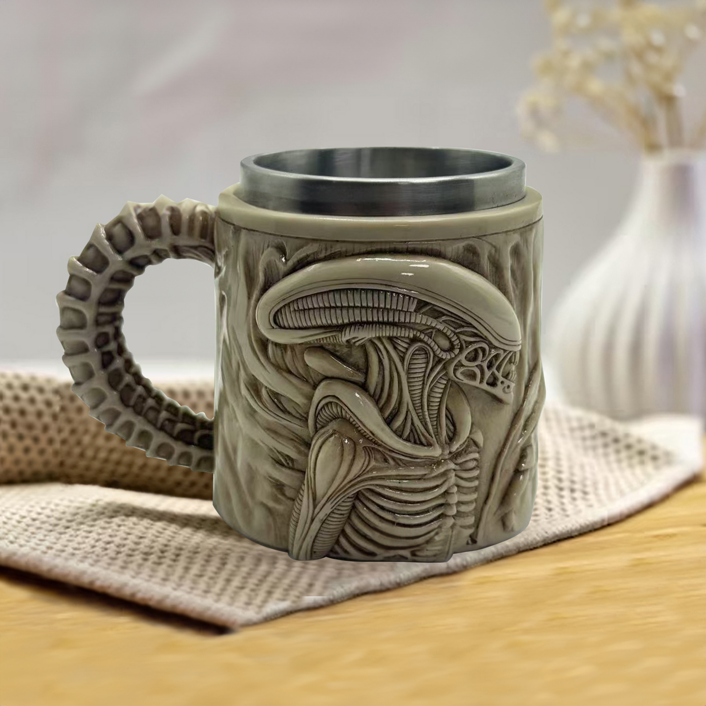 Tasse à Café Alien – Mug en Céramique 3D avec Détails en Relief et Impression à Chaud – Parfaite pour les Fans de Sci-Fi ✨🛸